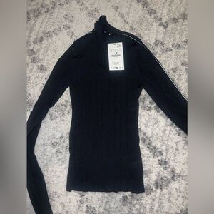 Zara mock neck sweater with white strip on side- NWT, size medium